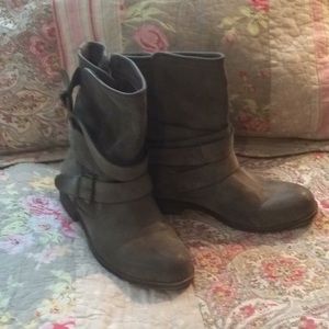 Steve Madden Cullenn boots
